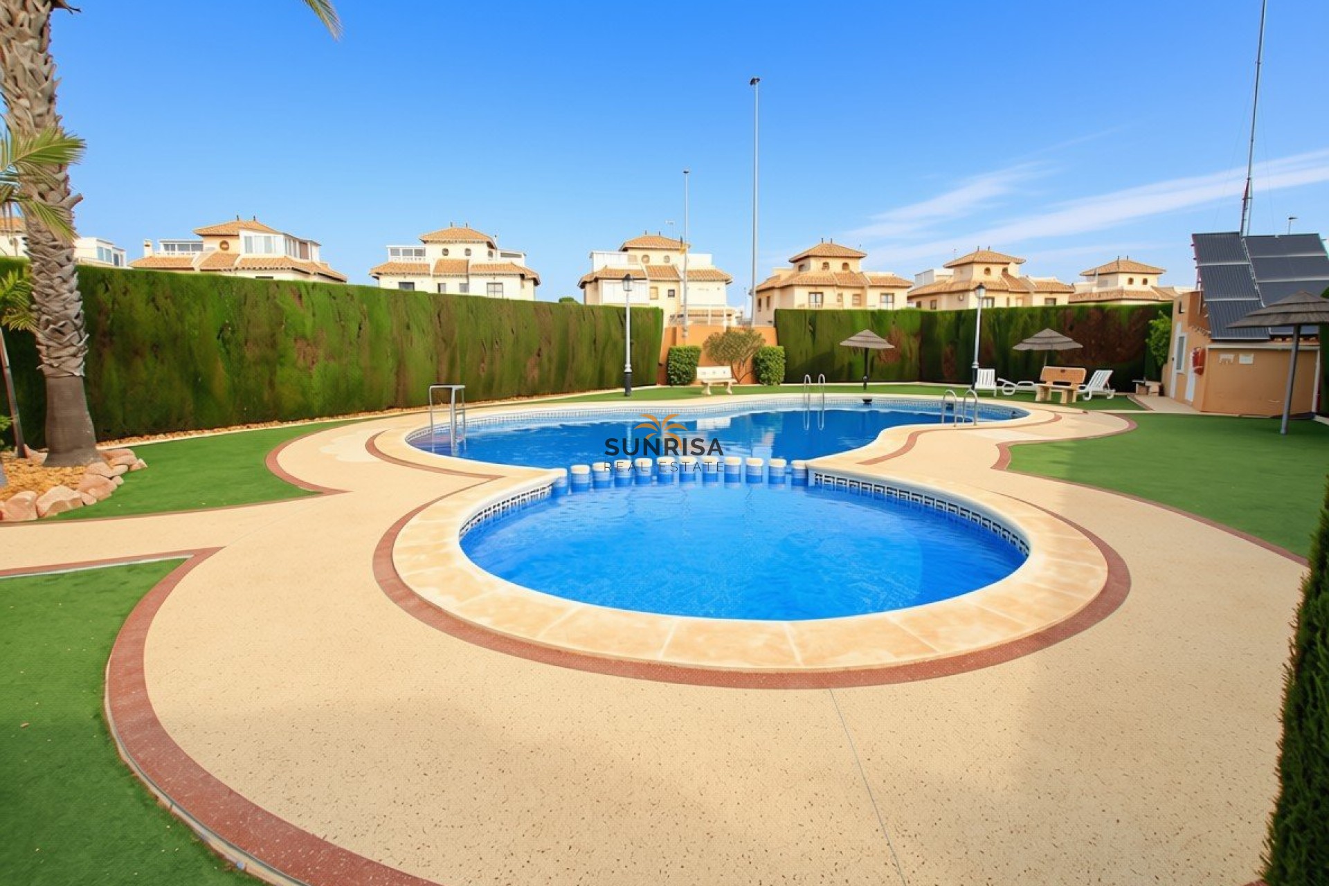 Herverkoop - Herenhuis - Cabo Roig