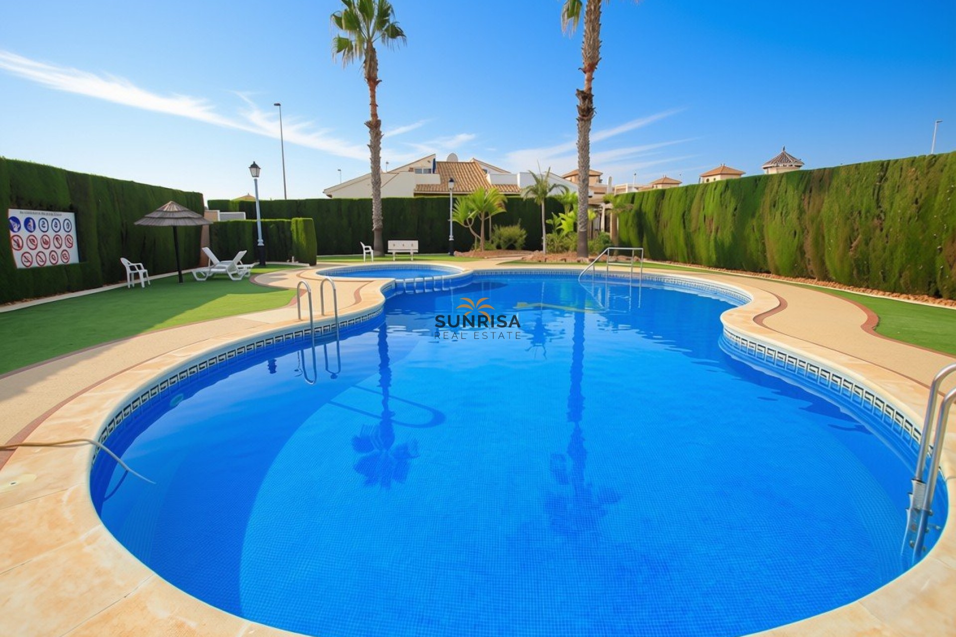 Herverkoop - Herenhuis - Cabo Roig