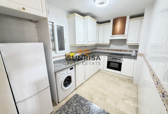 Appartement · Herverkoop - Villamartin · Alicante · Spanje