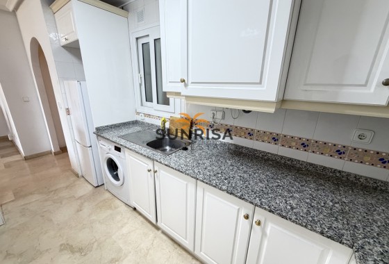Appartement · Herverkoop - Villamartin · Alicante · Spanje