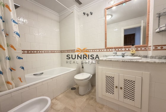 Appartement · Herverkoop - Villamartin · Alicante · Spanje