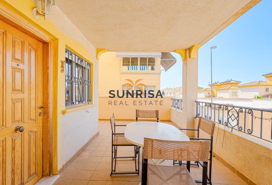 Apartment · Resale - Punta Prima · Alicante · Spain