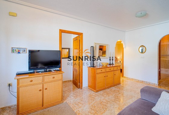 Apartment · Resale - Punta Prima · Alicante · Spain