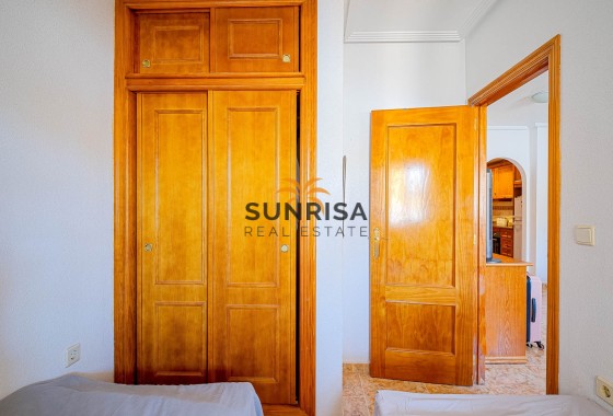 Apartment · Resale - Punta Prima · Alicante · Spain