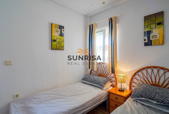 Apartment · Resale - Punta Prima · Alicante · Spain