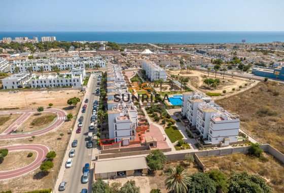 Apartment · Resale - Punta Prima · Alicante · Spain