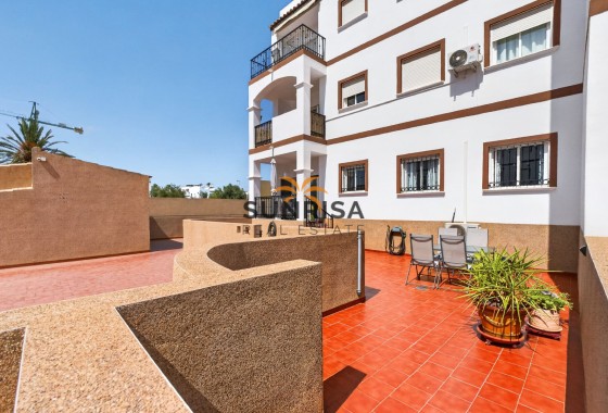 Apartment · Resale - Punta Prima · Alicante · Spain