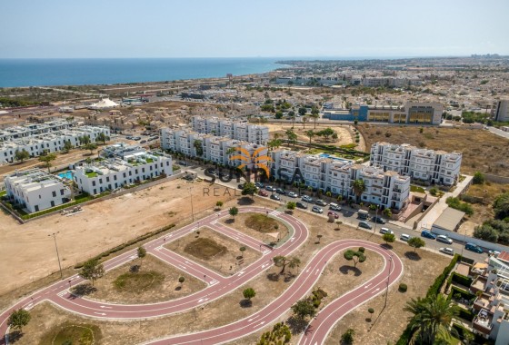 Apartment · Resale - Punta Prima · Alicante · Spain
