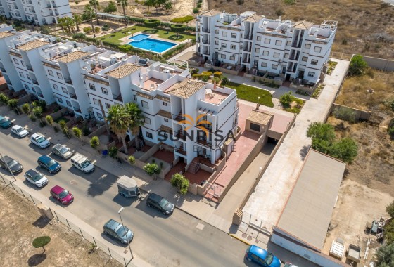 Apartment · Resale - Punta Prima · Alicante · Spain