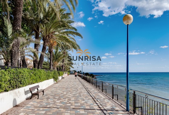 Apartment · Resale - Punta Prima · Alicante · Spain