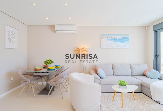 Apartamento · Reventa - Punta Prima · Alicante · España