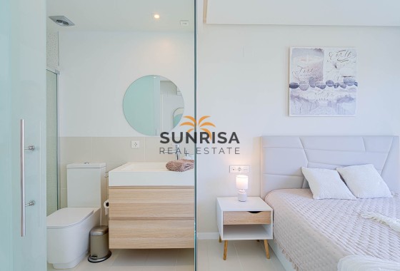 Apartamento · Reventa - Punta Prima · Alicante · España