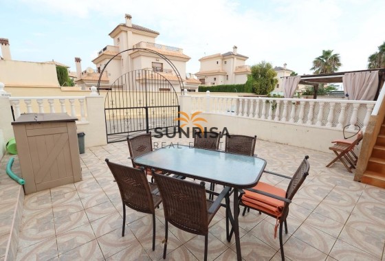 Bungalow · Resale - Orihuela Costa · La Zenia · Alicante · Spain