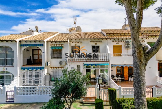Townhouse · Resale - Torrevieja · Lago Jardín · Alicante · Spain