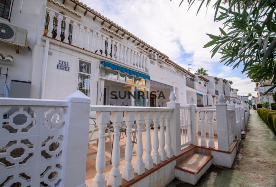 Townhouse · Resale - Torrevieja · Lago Jardín · Alicante · Spain