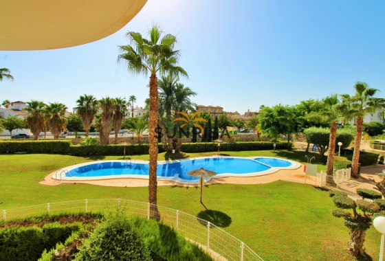 Apartment · Resale - Villamartin · Alicante · Spain
