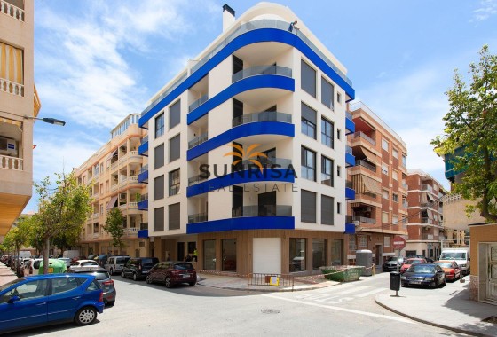 Apartment · Resale - Torrevieja · Paseo maritimo · Alicante · Spain