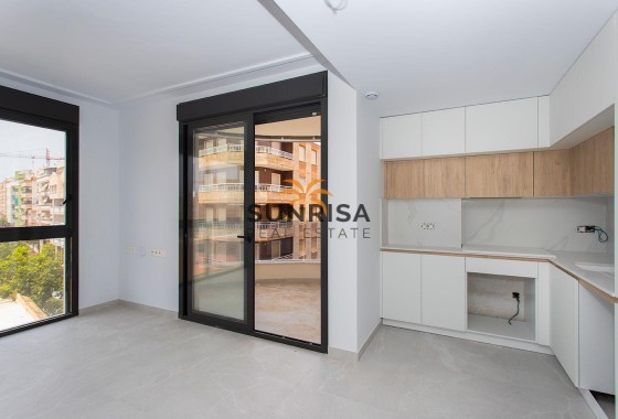 Apartment · Resale - Torrevieja · Paseo maritimo · Alicante · Spain