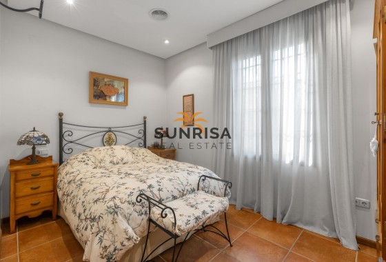 Villa · Herverkoop - Torrevieja · La Veleta · Alicante · Spanje