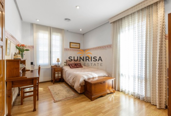 Villa · Herverkoop - Torrevieja · La Veleta · Alicante · Spanje
