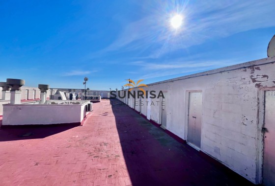 Apartment · Resale - Torrevieja · Punta Prima · Alicante · Spain