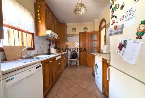 Villa · Resale - Orihuela Costa · La Zenia · Alicante · Spain