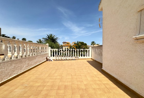Villa · Resale - Orihuela Costa · La Zenia · Alicante · Spain