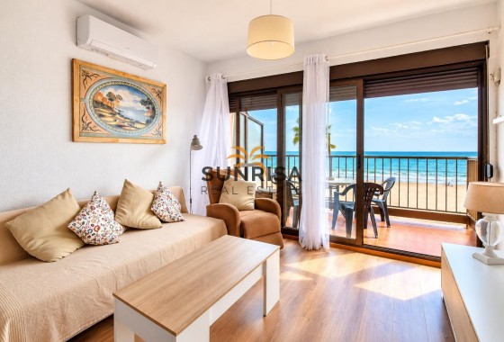 Appartement · Herverkoop - El Campello · Playa Muchavista · Alicante · Spanje
