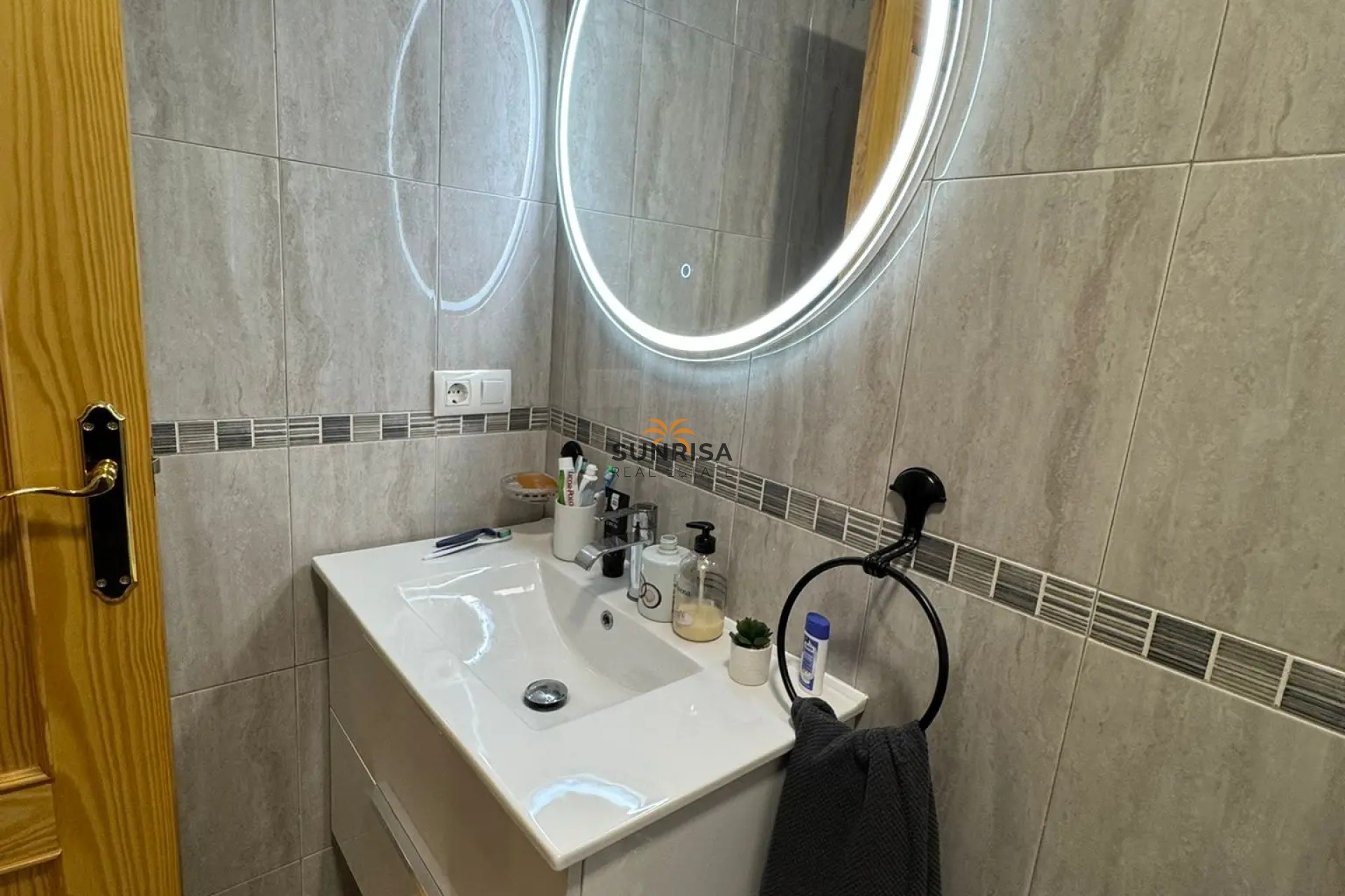 Resale - Apartment - Formentera del Segura