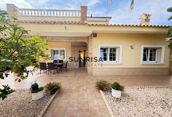 Villa · Revente - Cabo Roig · Alicante · Espagne