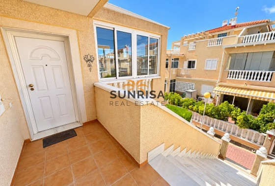 Appartement · Herverkoop - Orihuela Costa · Punta Prima · Alicante · Spanje