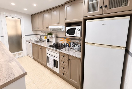 Appartement · Herverkoop - Orihuela Costa · Punta Prima · Alicante · Spanje
