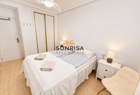 Appartement · Herverkoop - Orihuela Costa · Punta Prima · Alicante · Spanje