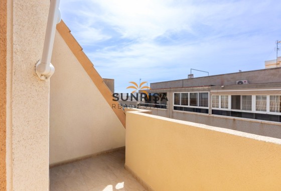 Penthouse · Herverkoop - Torrevieja · Estacion de autobuses · Alicante · Spanje