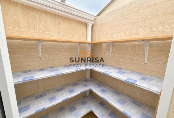 Bungalow · Herverkoop - Torrevieja · Torreblanca · Alicante · Spanje