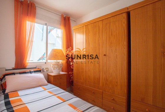 Appartement · Herverkoop - Orihuela Costa · Los Almendros-La Florida · Alicante · Spanje