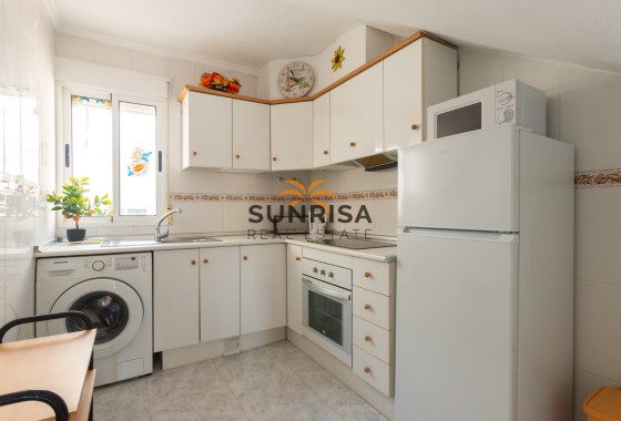 Appartement · Herverkoop - Orihuela Costa · Los Almendros-La Florida · Alicante · Spanje