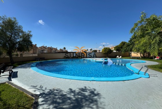 Appartement · Herverkoop - Orihuela Costa · Los Almendros-La Florida · Alicante · Spanje