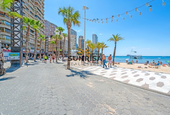 Appartement · Herverkoop - Benidorm · Alicante · Spanje