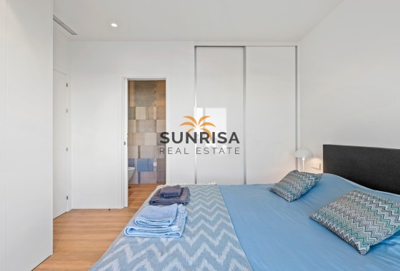 Appartement · Herverkoop - Las Colinas Golf & Country Club · Alicante · Spanje