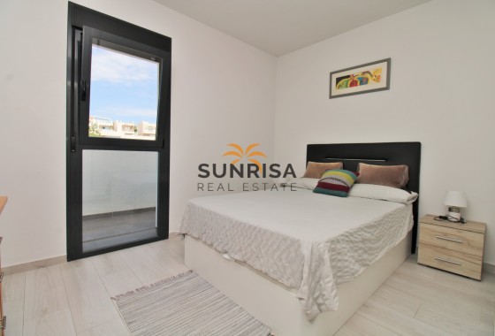 Appartement · Herverkoop - Orihuela Costa · PAU 8 · Alicante · Spanje