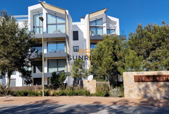 Appartement · Herverkoop - Orihuela Costa · Las Colinas Golf · Alicante · Spanje