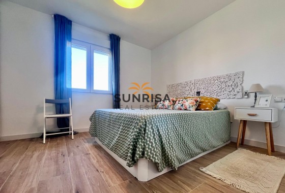 Appartement · Herverkoop - Torrevieja · Punta Prima · Alicante · Spanje