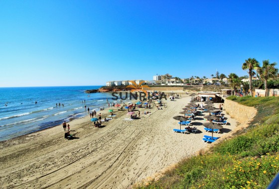 Villa · Herverkoop - Orihuela Costa · Playa Flamenca · Alicante · Spanje