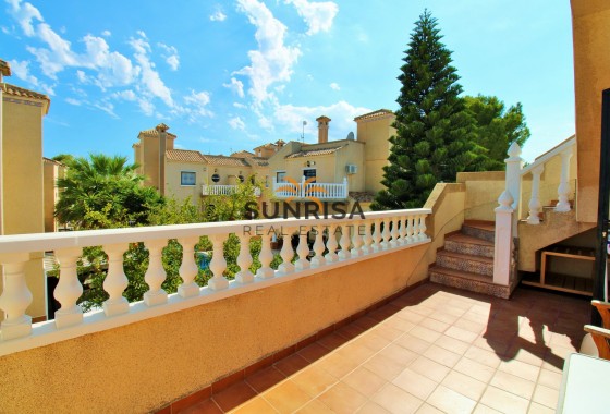 Villa · Herverkoop - Orihuela Costa · Villamartín · Alicante · Spanje