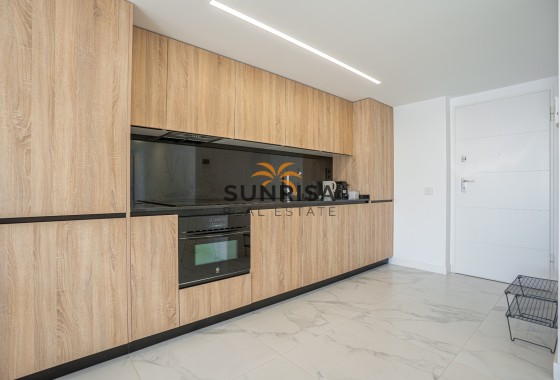 Appartement · Herverkoop - Orihuela Costa · Punta Prima · Alicante · Spanje