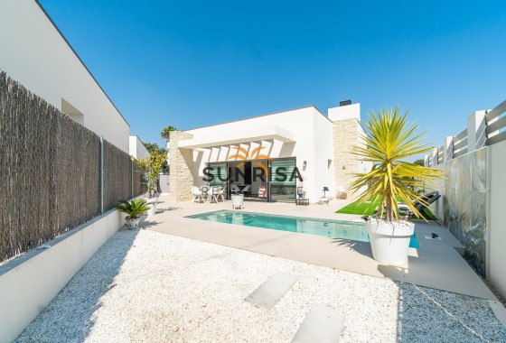 Villa · Herverkoop - Orihuela Costa · Villamartín · Alicante · Spanje