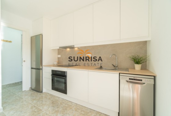 Appartement · Herverkoop - Torrevieja · La Mata · Alicante · Spanje