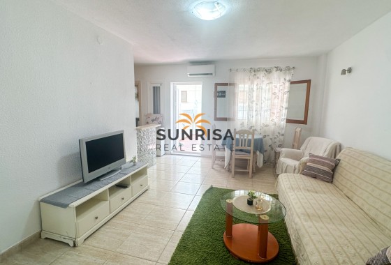 Appartement · Herverkoop - La Zenia · Alicante · Spanje