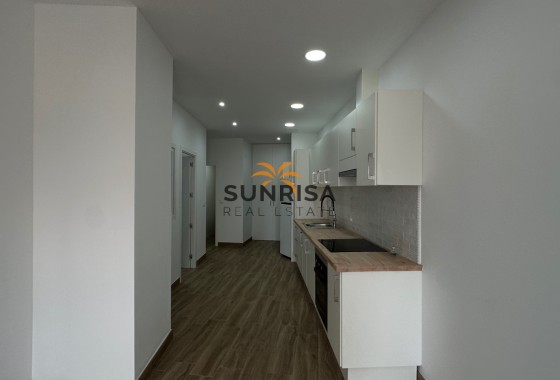 Appartement · Herverkoop - Torrevieja · Centro · Alicante · Spanje